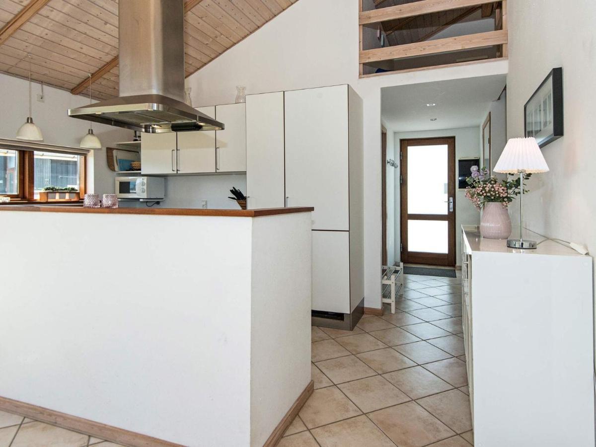 8 Person Holiday Home In Ulfborg المظهر الخارجي الصورة